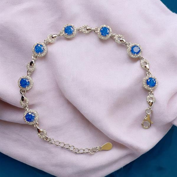 Bracelet with Beautiful Blue Stone