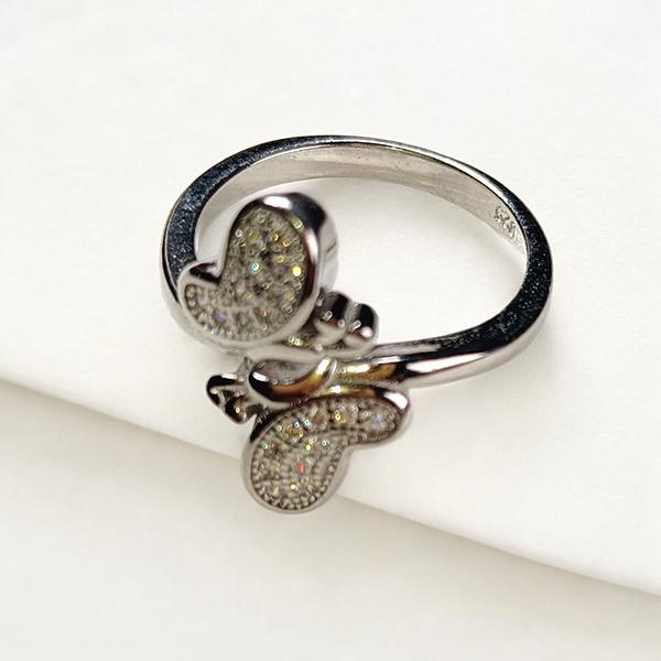 Adjustable Ring Butterfly Design with Diamond