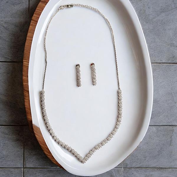 Premium Necklace with Diamonds and Earrings