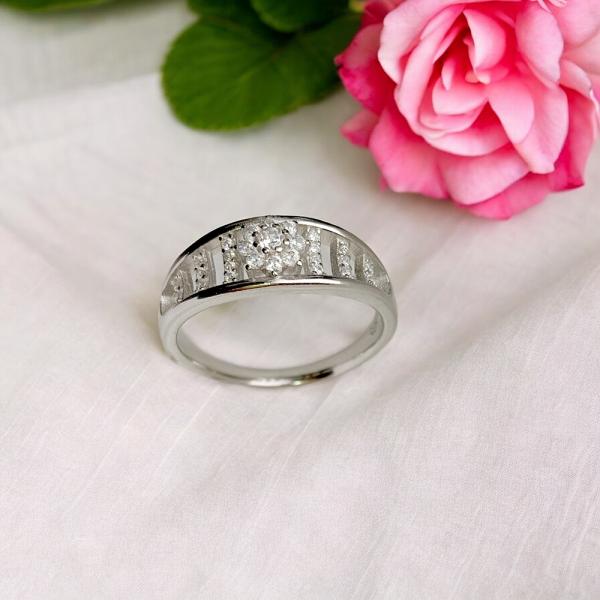 Ring with Floral Shaped Diamonds